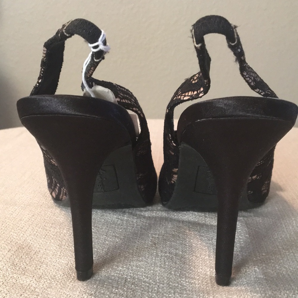 Shoes - Picture 3 of 5